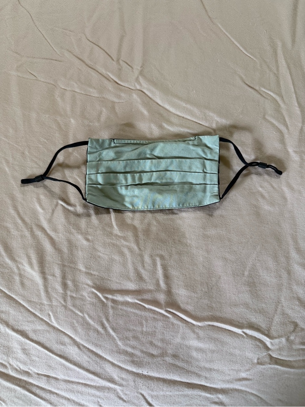 Fabletics Face Mask - Picture 2 of 2